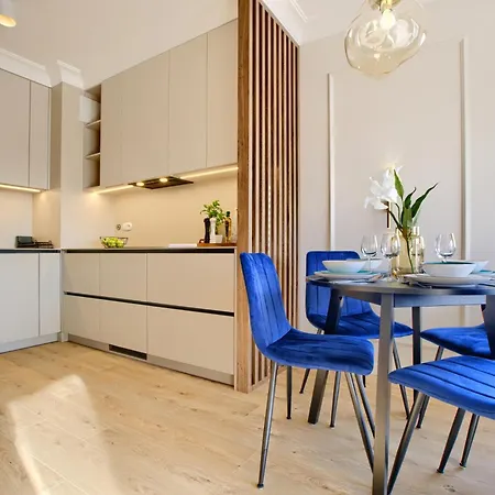 Good Pearl Let's Sea Baltic Park